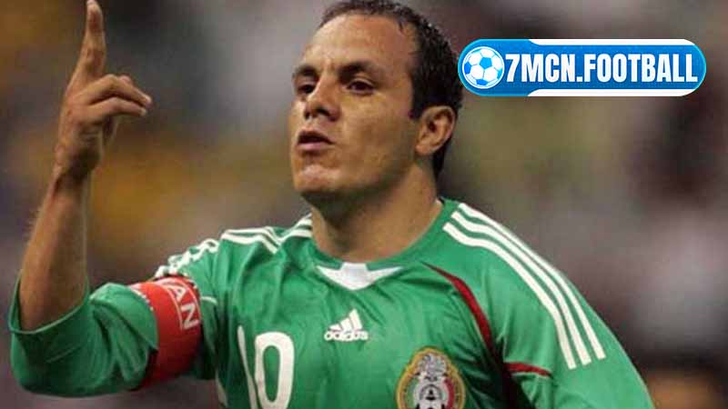 Huyền thoại bóng đá Mexico - cầu thủ Cuauhtémoc Blanco