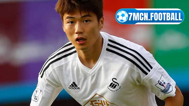 Top huyền thoại bóng đá Hàn Quốc - cầu thủ Ki Sung-Yueng